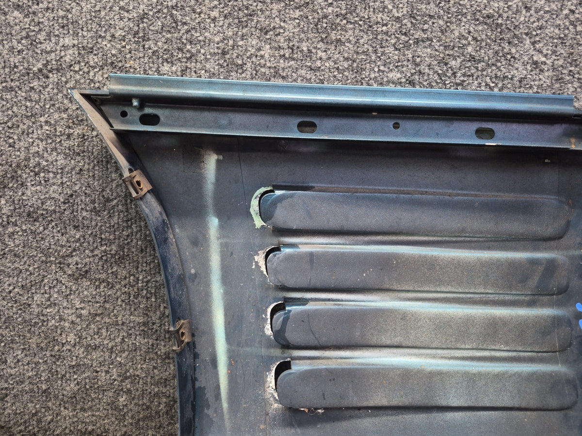 91-94 Chevrolet Corvette C4 Front Right Fender Lower Trim Molding Aqua OEM