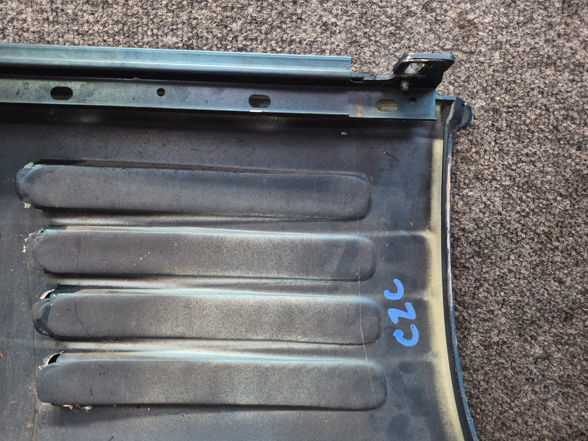 91-94 Chevrolet Corvette C4 Front Right Fender Lower Trim Molding Aqua OEM