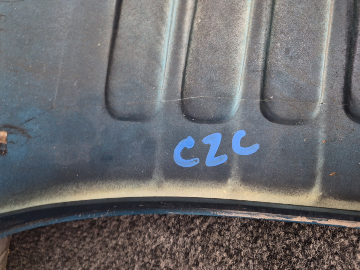 91-94 Chevrolet Corvette C4 Front Right Fender Lower Trim Molding Aqua OEM