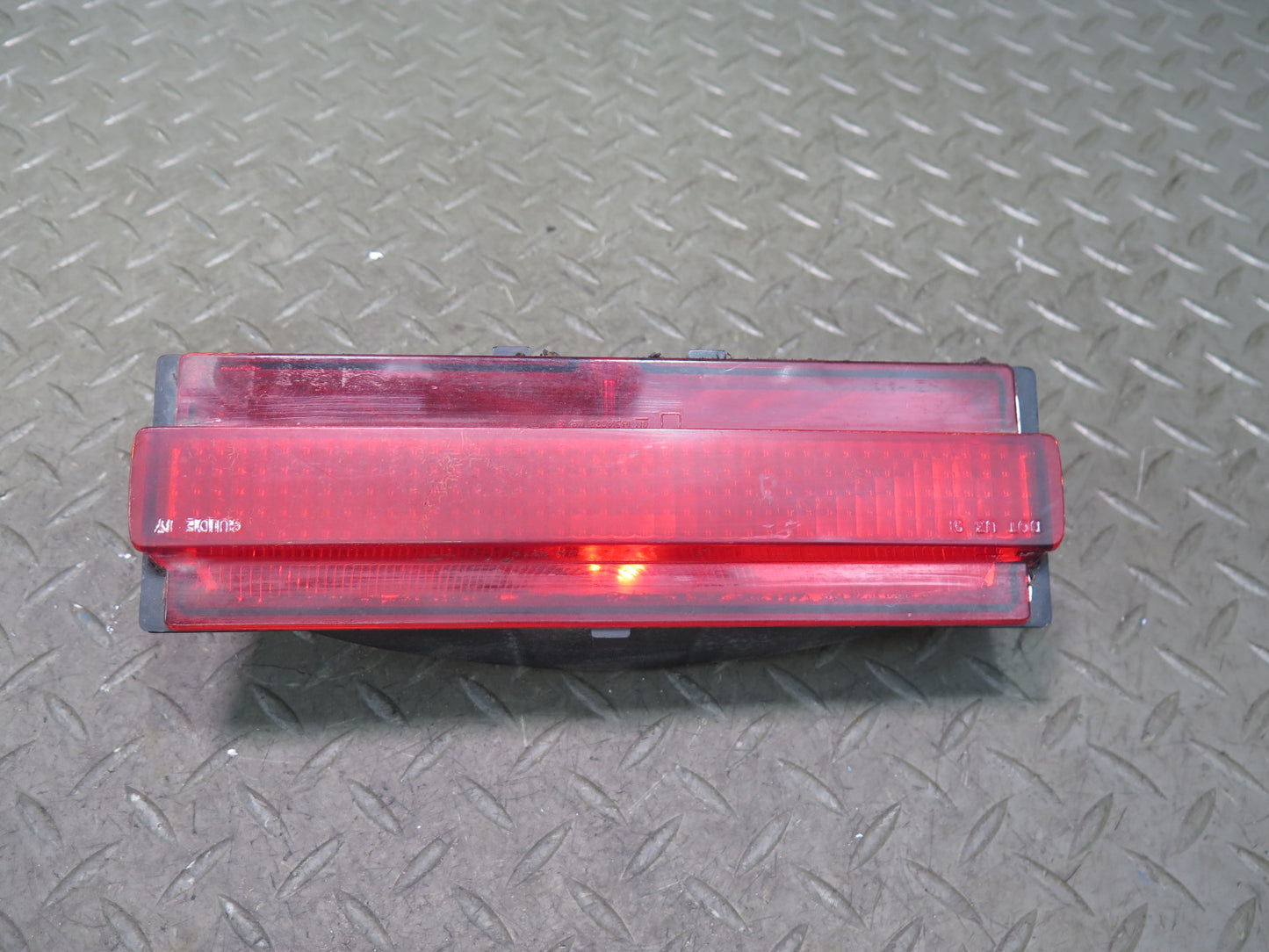 91-96 Chevrolet Corvette C4 Rear Center 3RD Third Brake Light 16514080 OEM