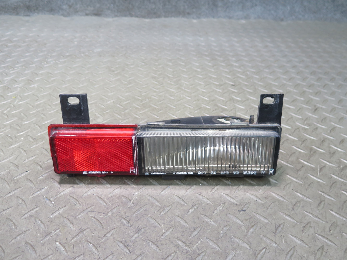 91-96 Chevrolet Corvette C4 Rear Left & Right Side Marker Light Lamp Set OEM