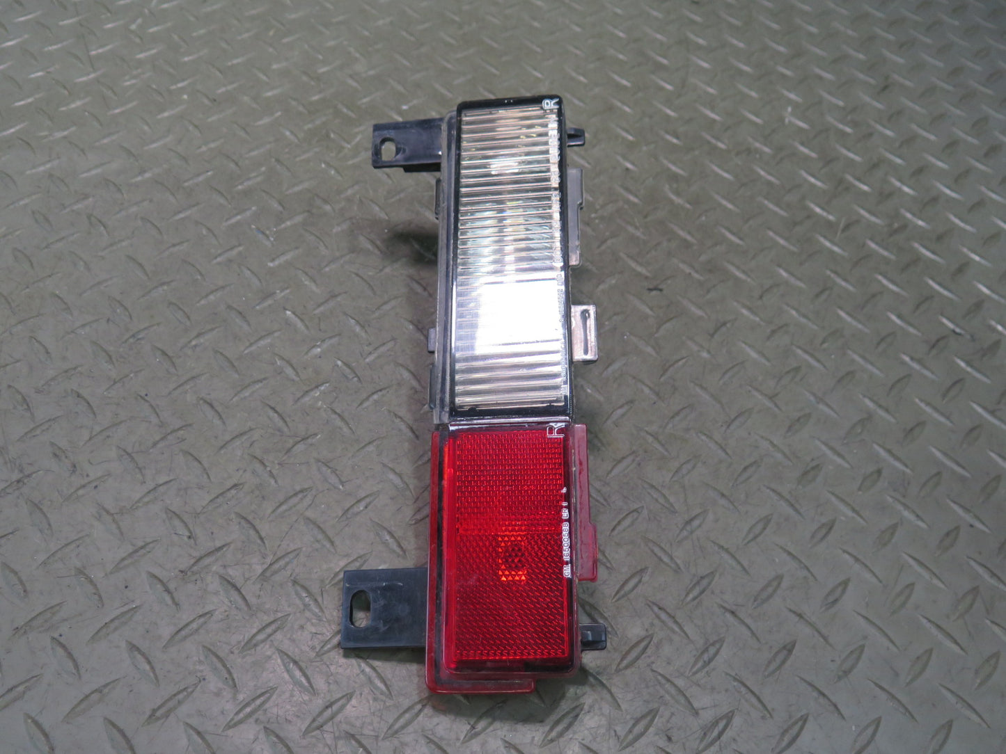 91-96 Chevrolet Corvette C4 Rear Left & Right Side Marker Light Lamp Set OEM