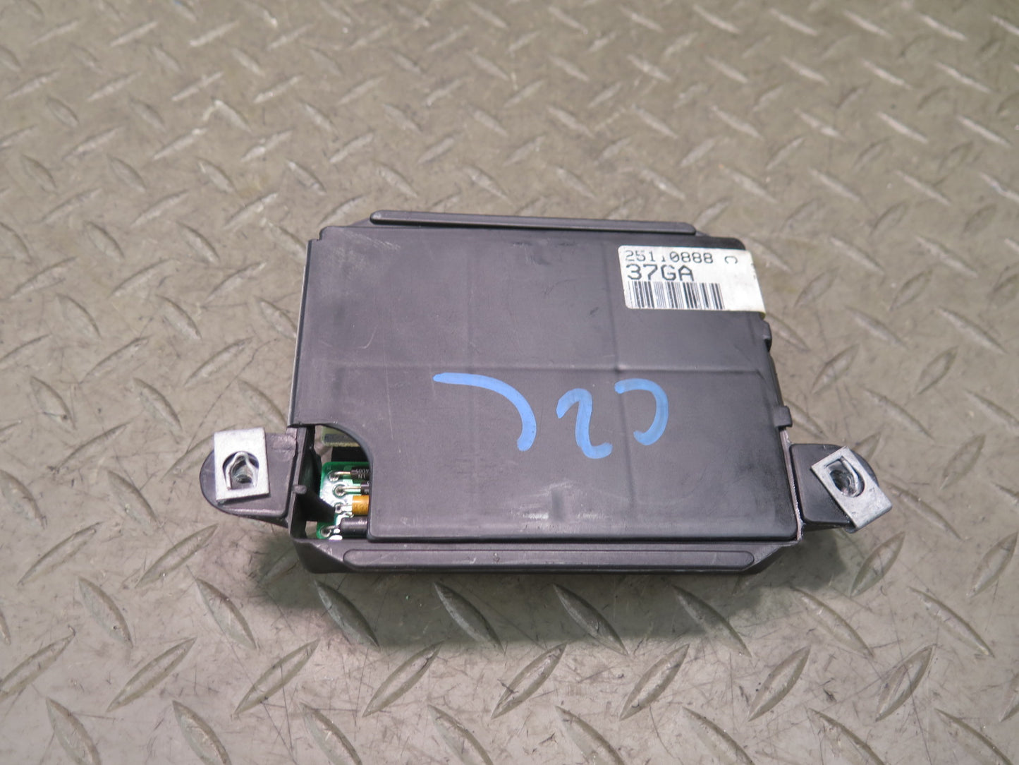 90-96 Chevrolet Corvette C4 Cruise Control Module 25110888 OEM