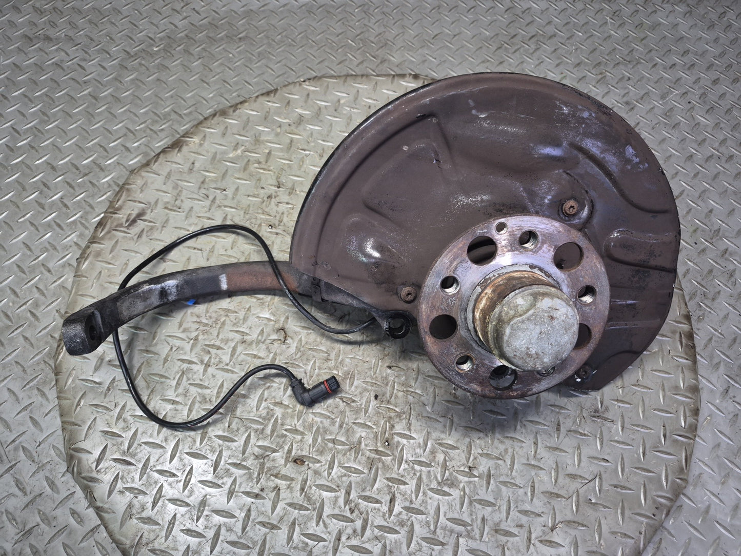 03-06 Mercedes R230 SL55 AMG Front Right Spindle Knuckle Wheel Hub Bearing OEM