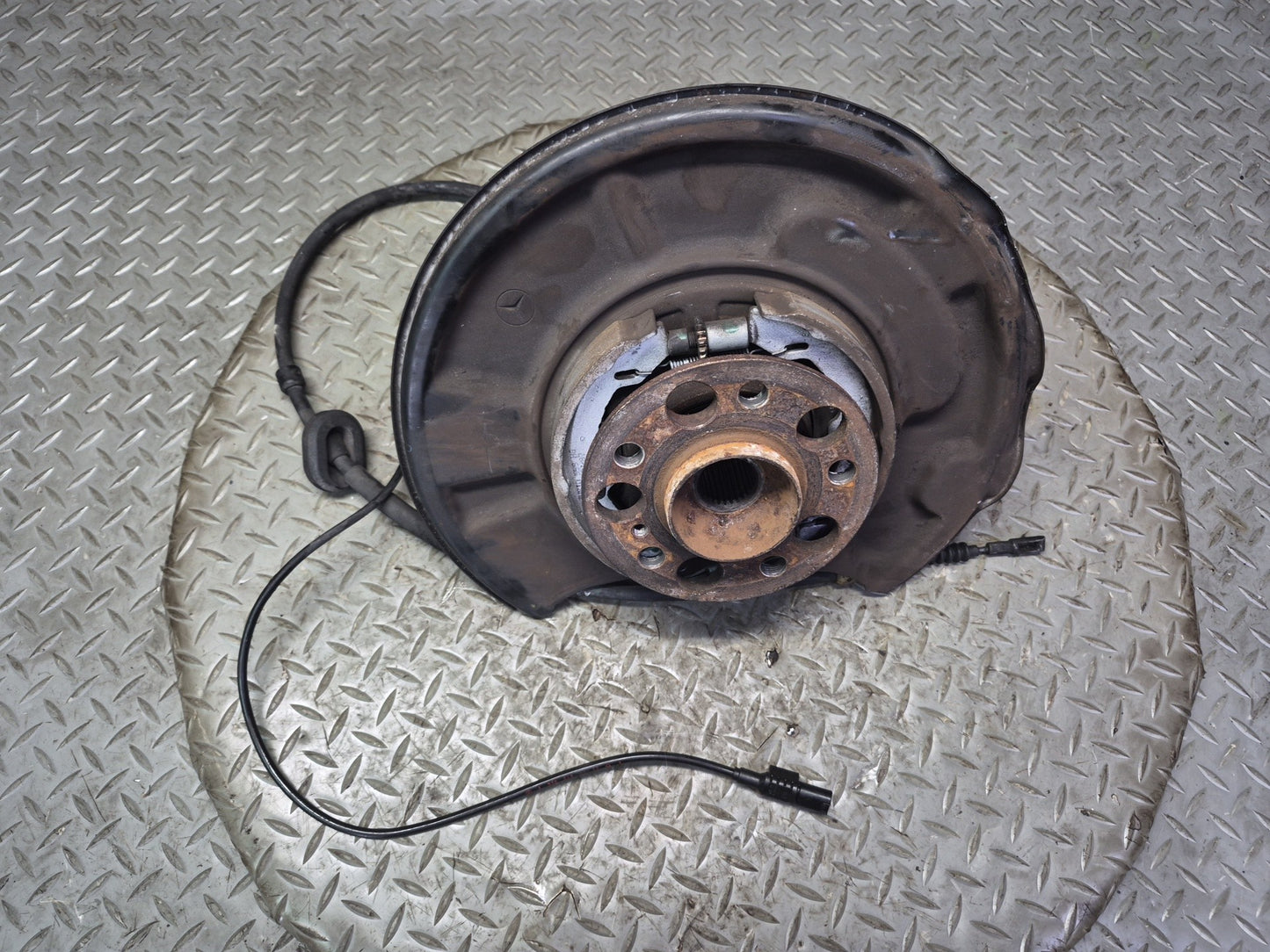 03-08 Mercedes R230 SL55 AMG Rear Left Spindle Knuckle Wheel Hub Bearing OEM