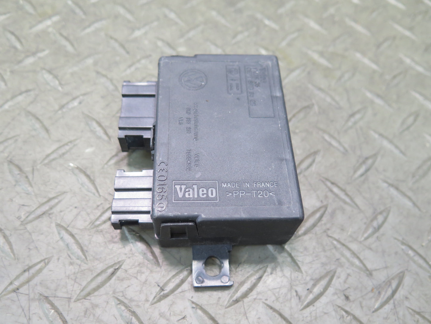 99-03 VW Eurovan T4 Immobilizer Control Module 6X0953257 OEM