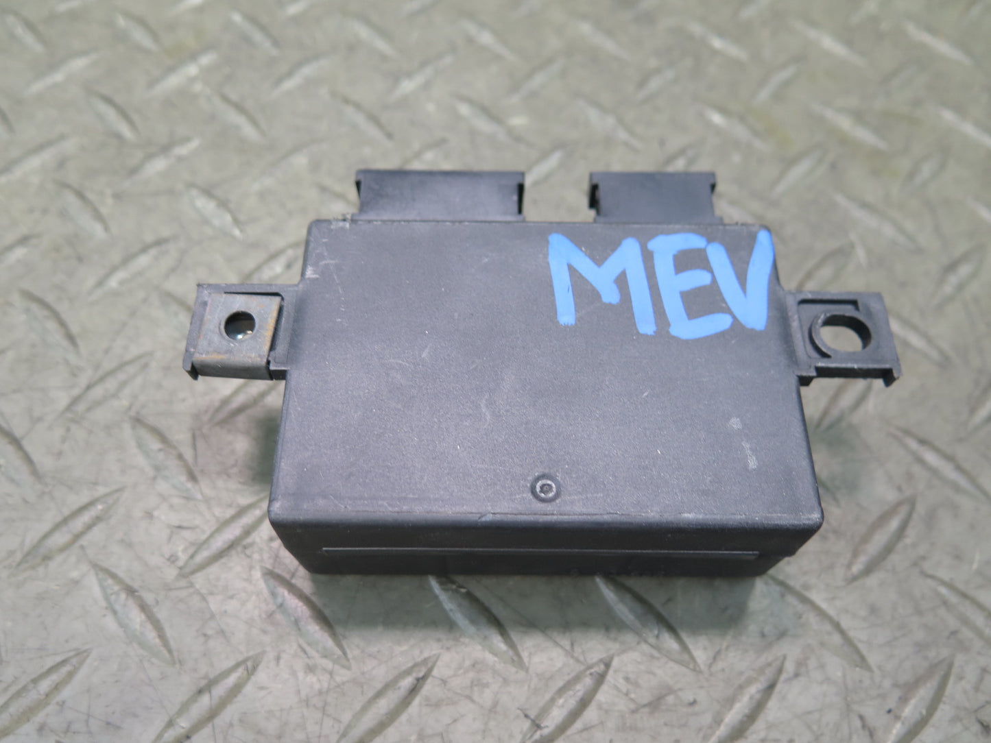 99-03 VW Eurovan T4 Immobilizer Control Module 6X0953257 OEM