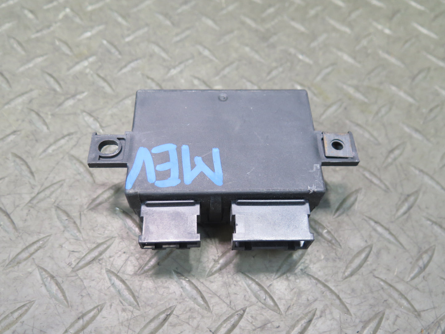 99-03 VW Eurovan T4 Immobilizer Control Module 6X0953257 OEM