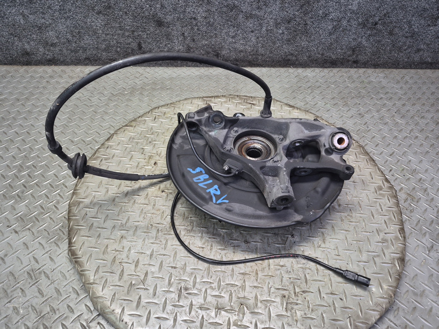 03-08 Mercedes R230 SL55 AMG Rear Left Spindle Knuckle Wheel Hub Bearing OEM