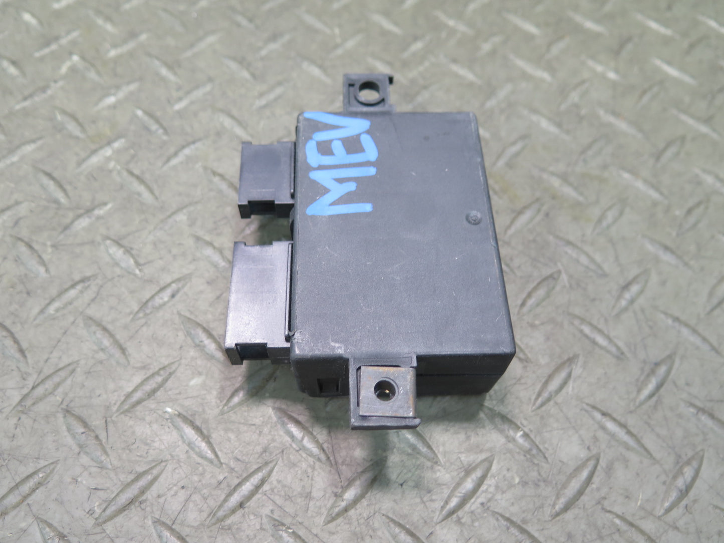 99-03 VW Eurovan T4 Immobilizer Control Module 6X0953257 OEM