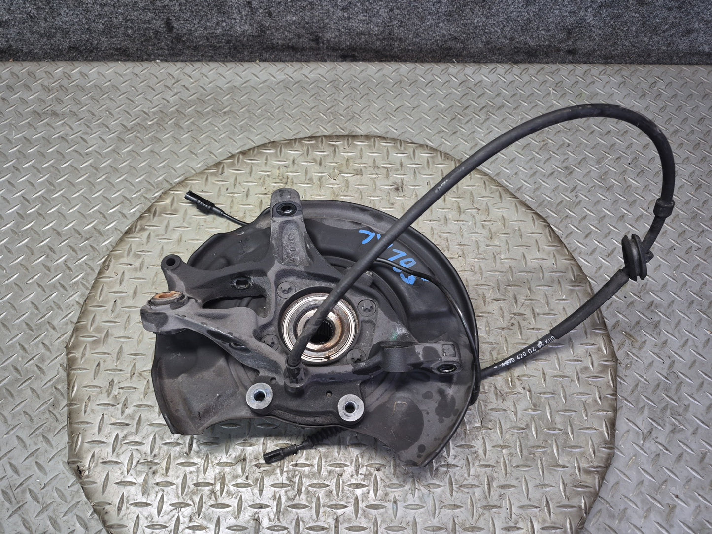 03-08 Mercedes R230 SL55 AMG Rear Left Spindle Knuckle Wheel Hub Bearing OEM