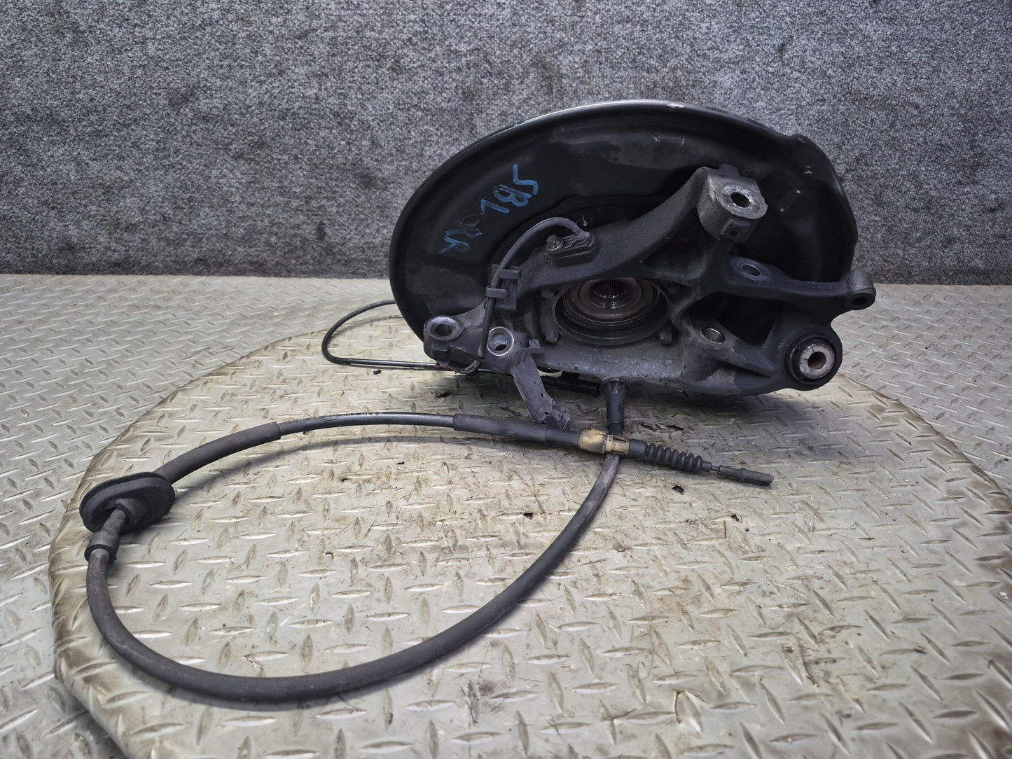 03-08 Mercedes R230 SL55 AMG Rear Right Spindle Knuckle Wheel Hub Bearing OEM