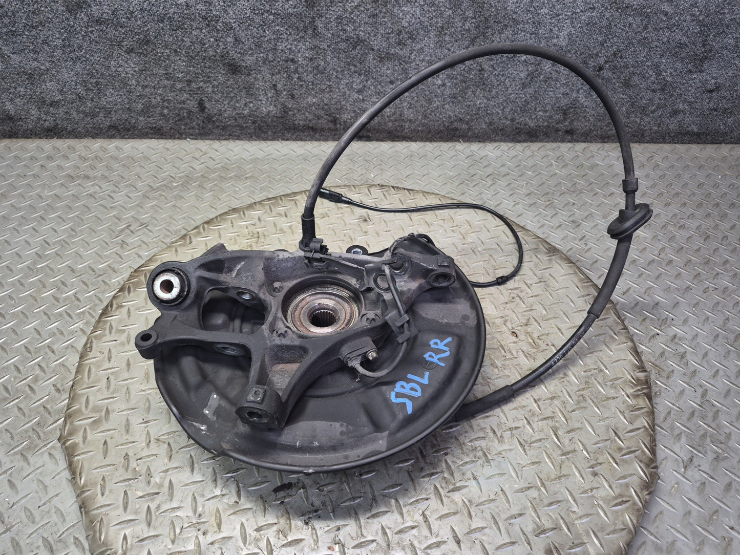 03-08 Mercedes R230 SL55 AMG Rear Right Spindle Knuckle Wheel Hub Bearing OEM
