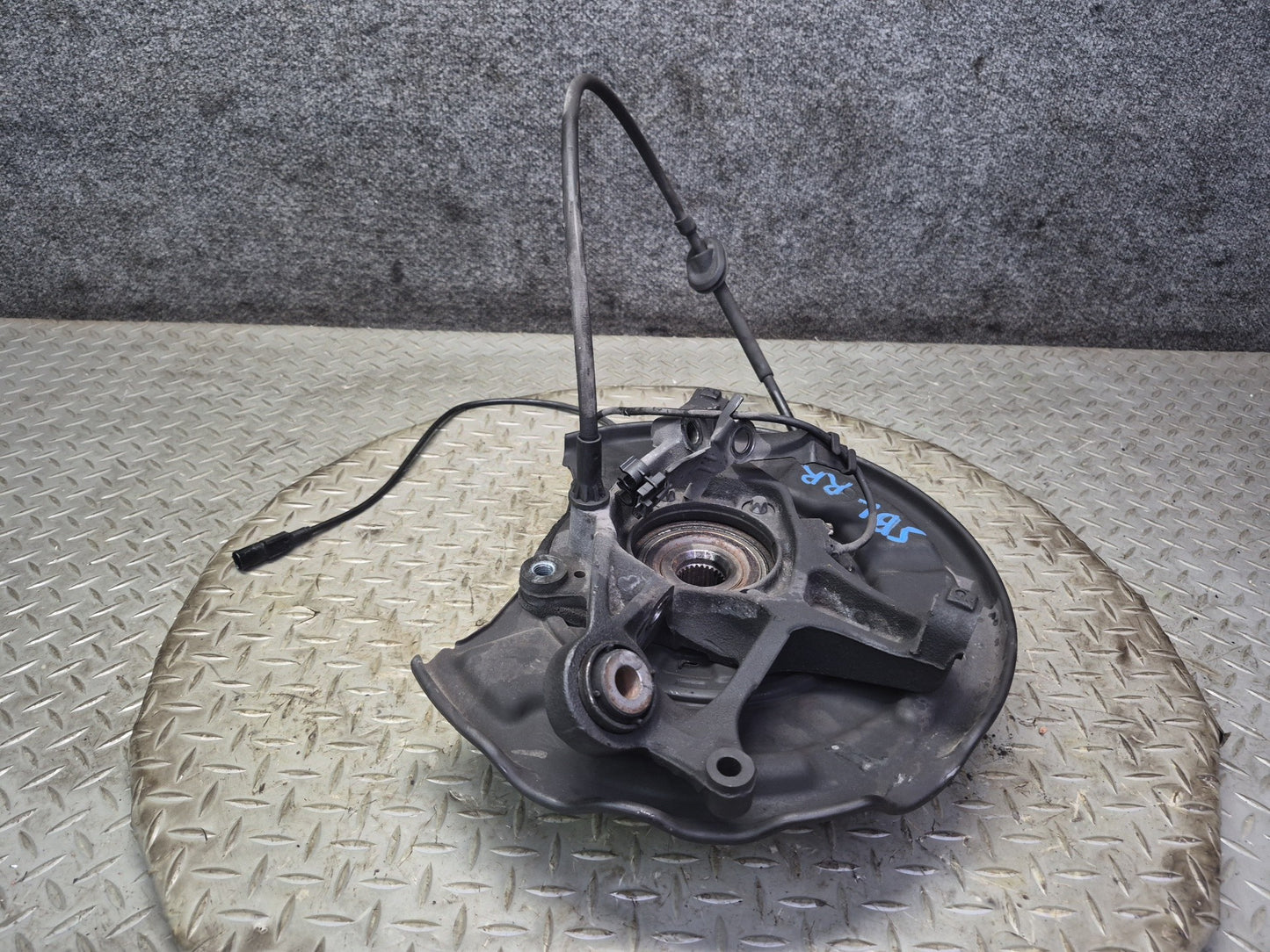 03-08 Mercedes R230 SL55 AMG Rear Right Spindle Knuckle Wheel Hub Bearing OEM
