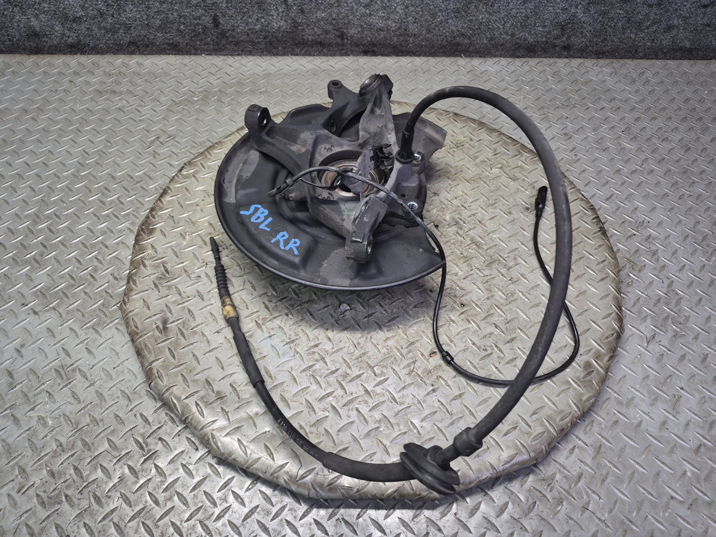 03-08 Mercedes R230 SL55 AMG Rear Right Spindle Knuckle Wheel Hub Bearing OEM