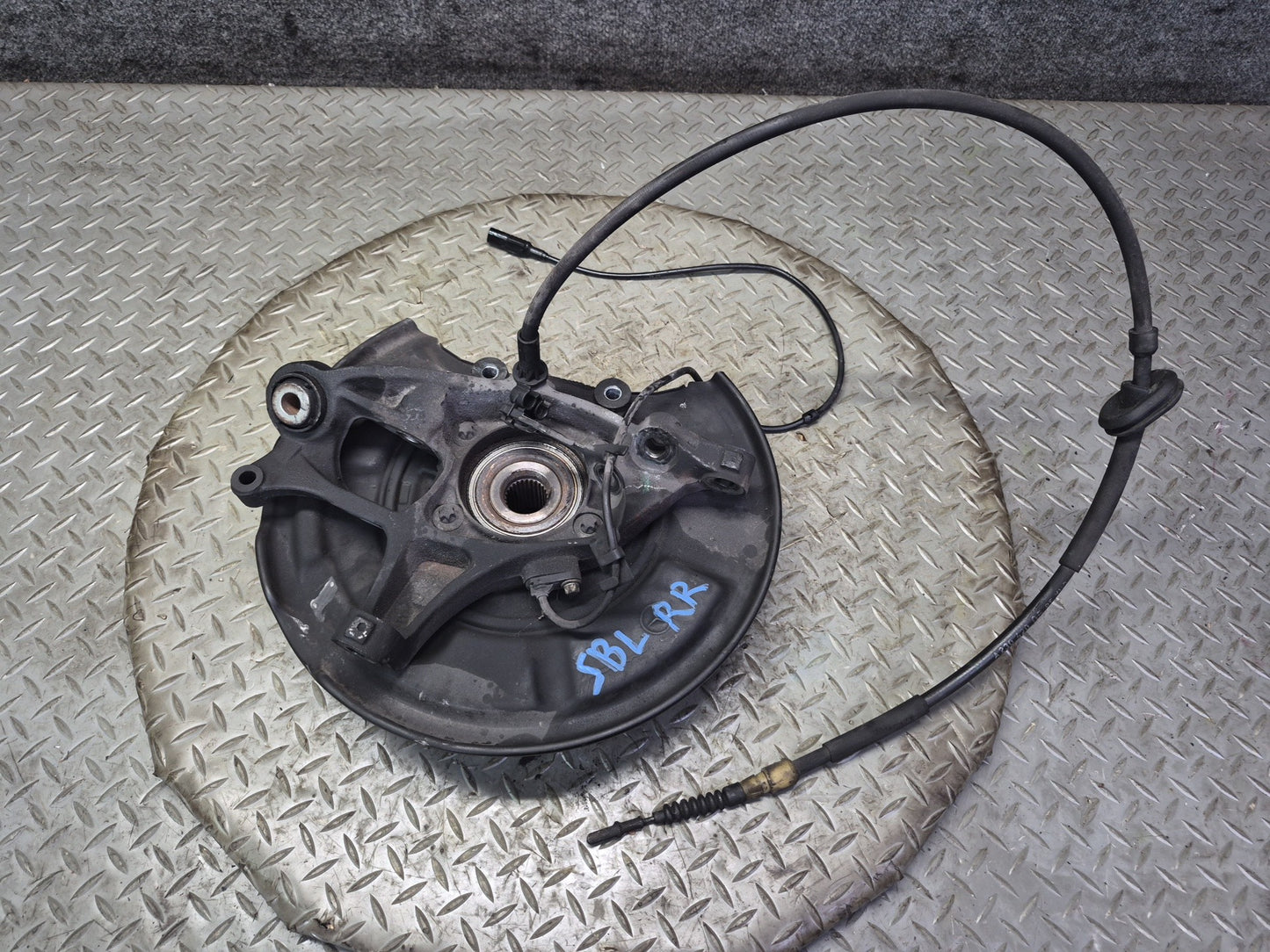 03-08 Mercedes R230 SL55 AMG Rear Right Spindle Knuckle Wheel Hub Bearing OEM