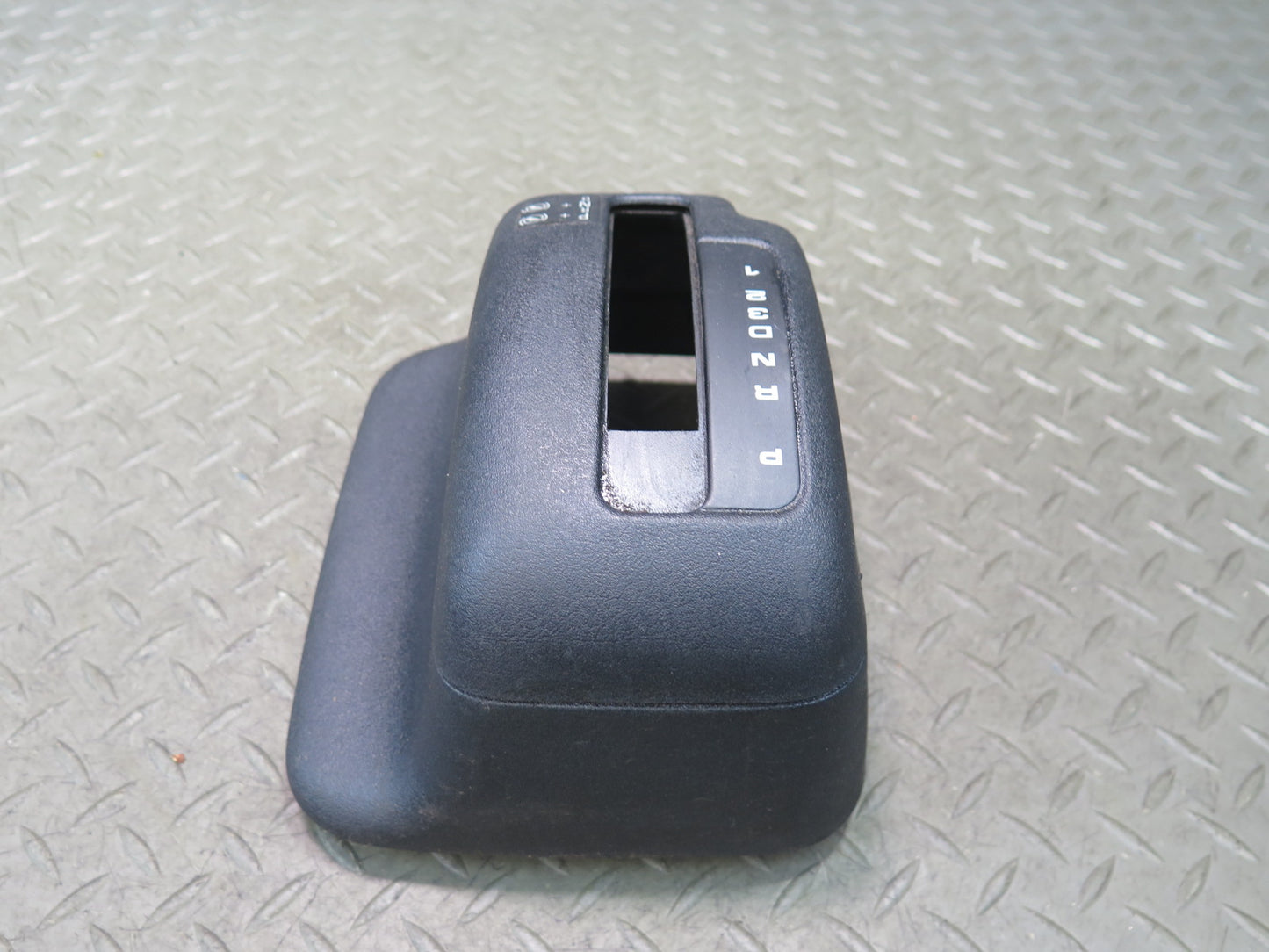 99-03 VW Eurovan MV T4 A/T Lower Shifter Mount Bracket Cover Trim 701713603 OEM