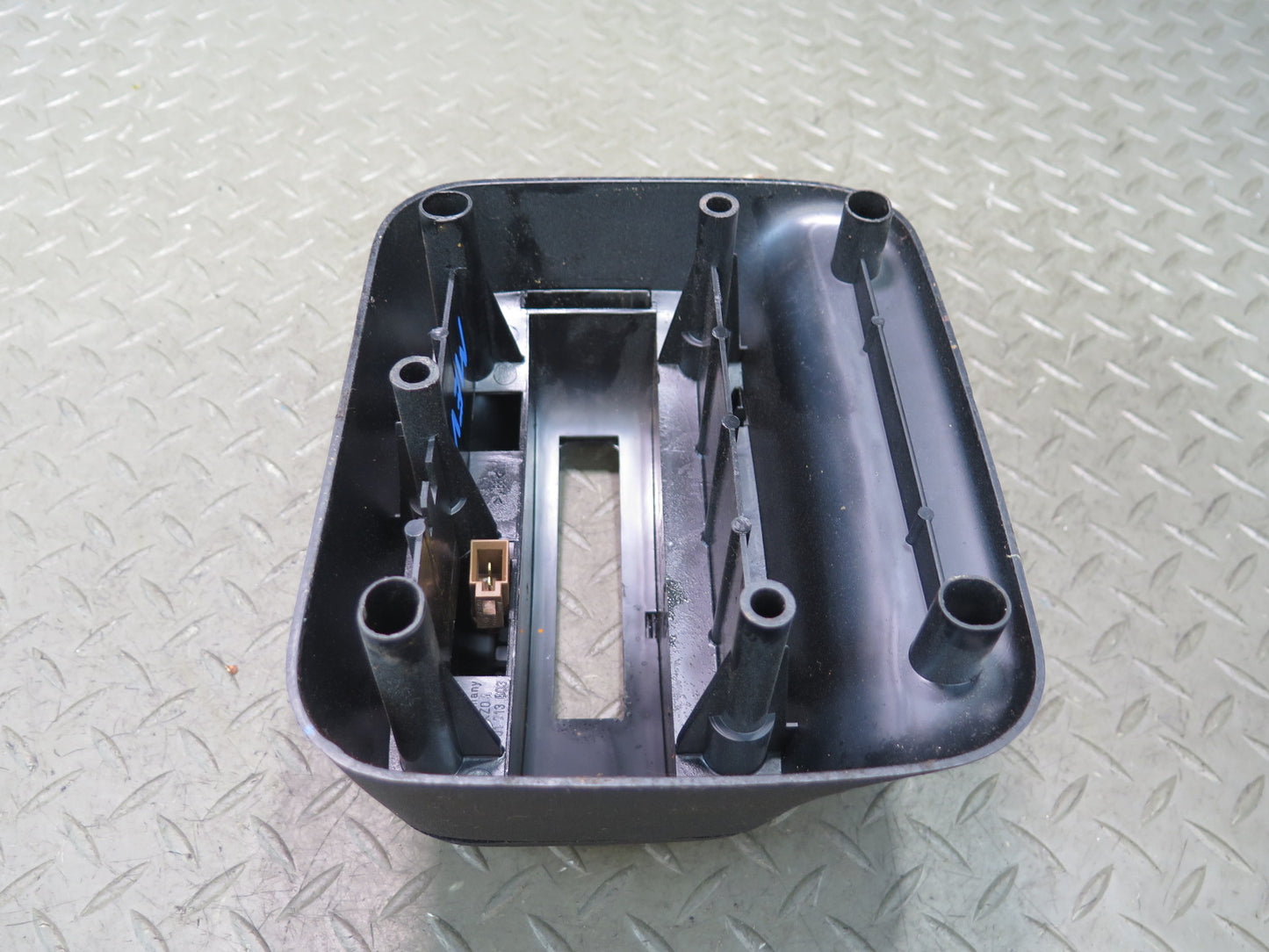 99-03 VW Eurovan MV T4 A/T Lower Shifter Mount Bracket Cover Trim 701713603 OEM