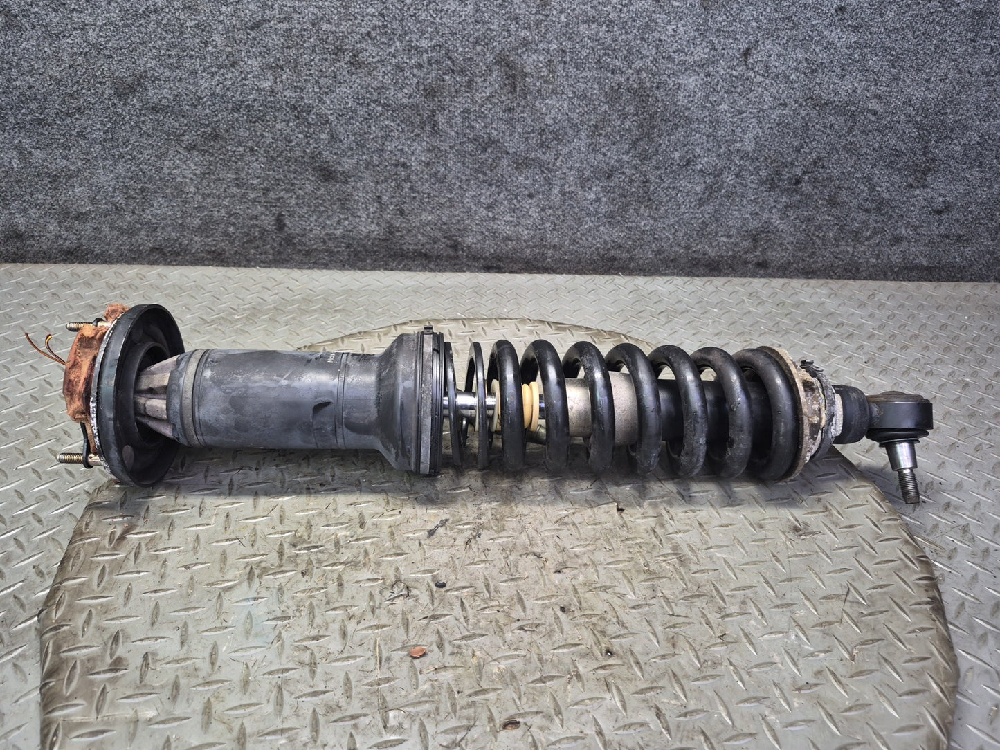 03-06 Mercedes R230 SL55 AMG Front Left Right ABC Hydraulic Shock Strut Set OEM