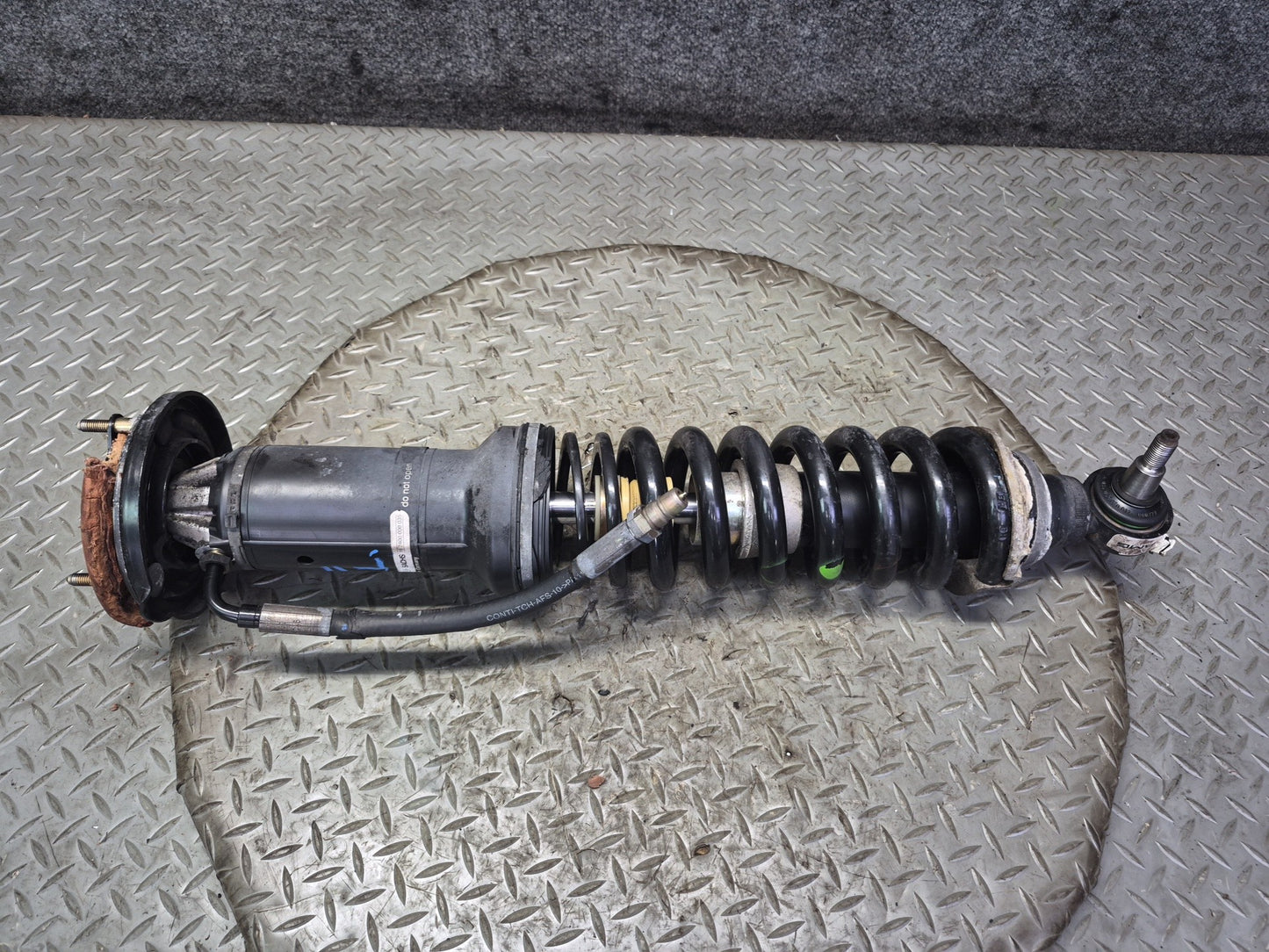 03-06 Mercedes R230 SL55 AMG Front Left Right ABC Hydraulic Shock Strut Set OEM