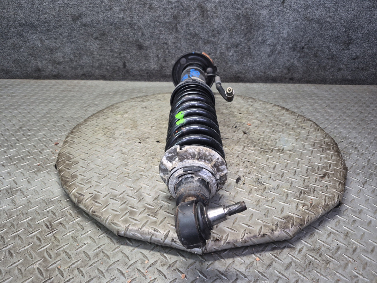 03-06 Mercedes R230 SL55 AMG Front Left Right ABC Hydraulic Shock Strut Set OEM