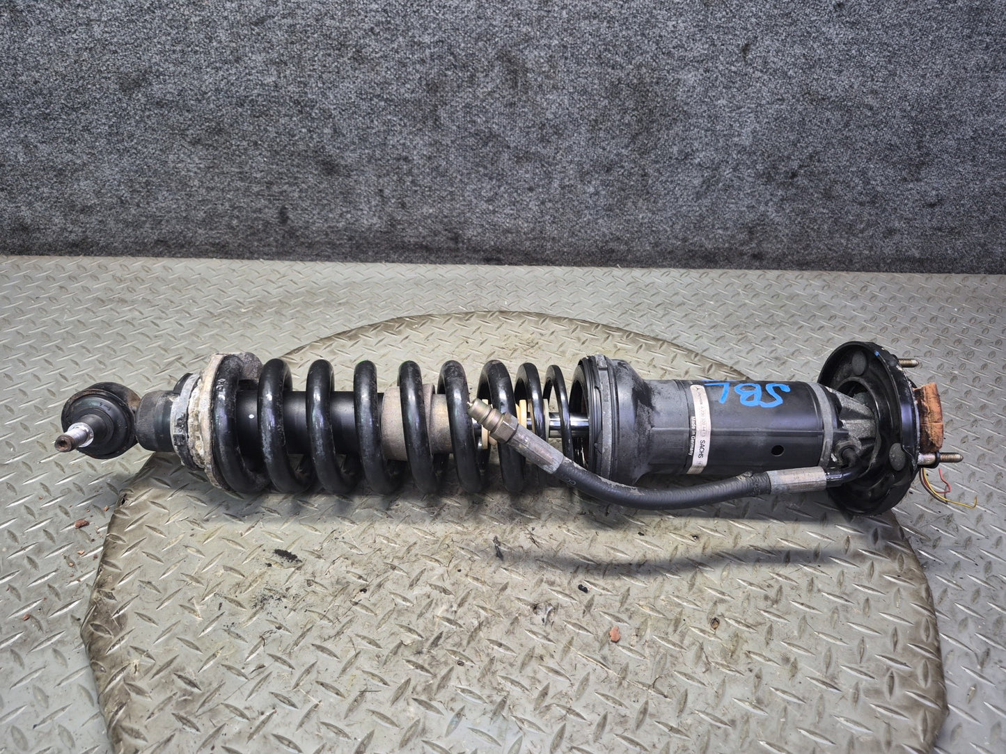 03-06 Mercedes R230 SL55 AMG Front Left Right ABC Hydraulic Shock Strut Set OEM