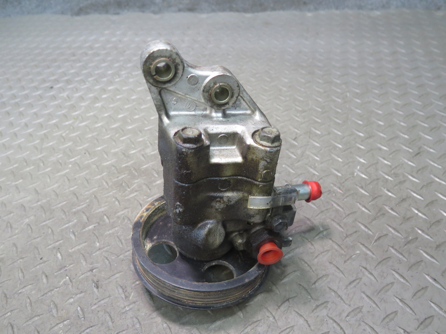 98-00 Lexus UZZ30L SC400 1UZFE Power Steering Pump w Pulley 115K Miles OEM