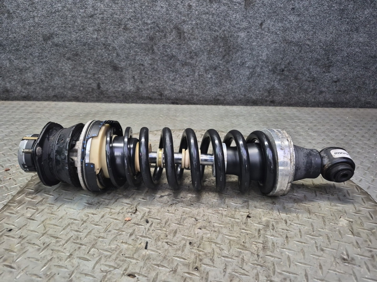 03-06 Mercedes R230 SL55 AMG Rear Left Right ABC Hydraulic Shock Strut Set Dmgd