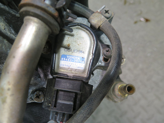 98-00 Lexus LS400 SC400 UZZ30 1UZFE Engine Motor Throttle Body w Sensor 115K OEM