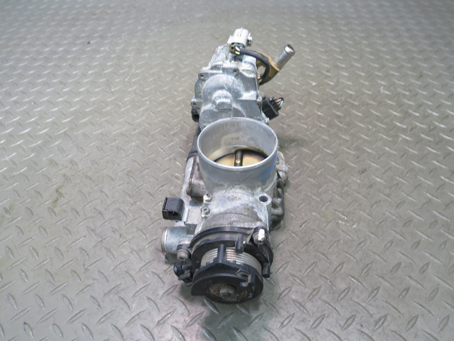 98-00 Lexus LS400 SC400 UZZ30 1UZFE Engine Motor Throttle Body w Sensor 115K OEM