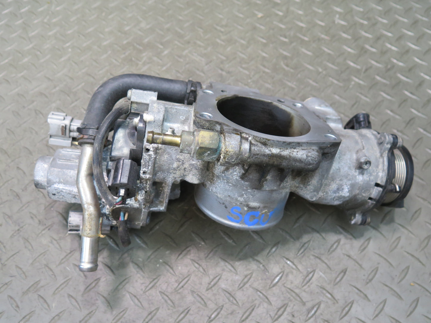98-00 Lexus LS400 SC400 UZZ30 1UZFE Engine Motor Throttle Body w Sensor 115K OEM