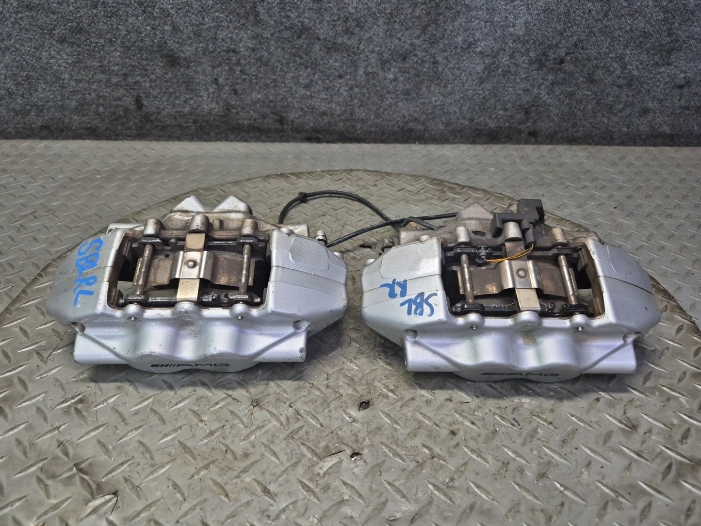 03-06 Mercedes R230 SL55 AMG Brembo Rear Left Right Brake Caliper Set OEM