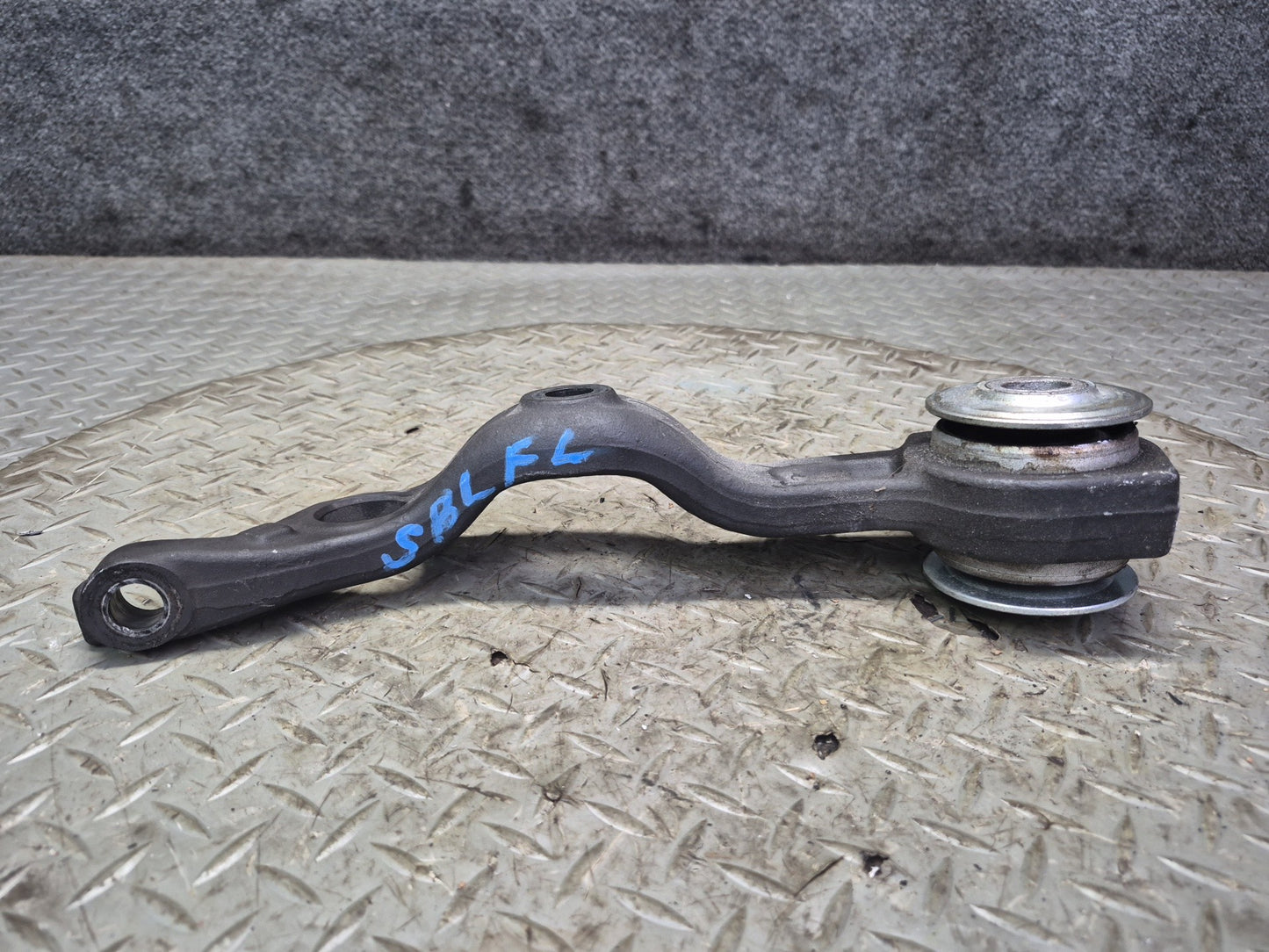 03-08 Mercedes R230 Sl-class Front Left Driver Side Lower Control Arm OEM