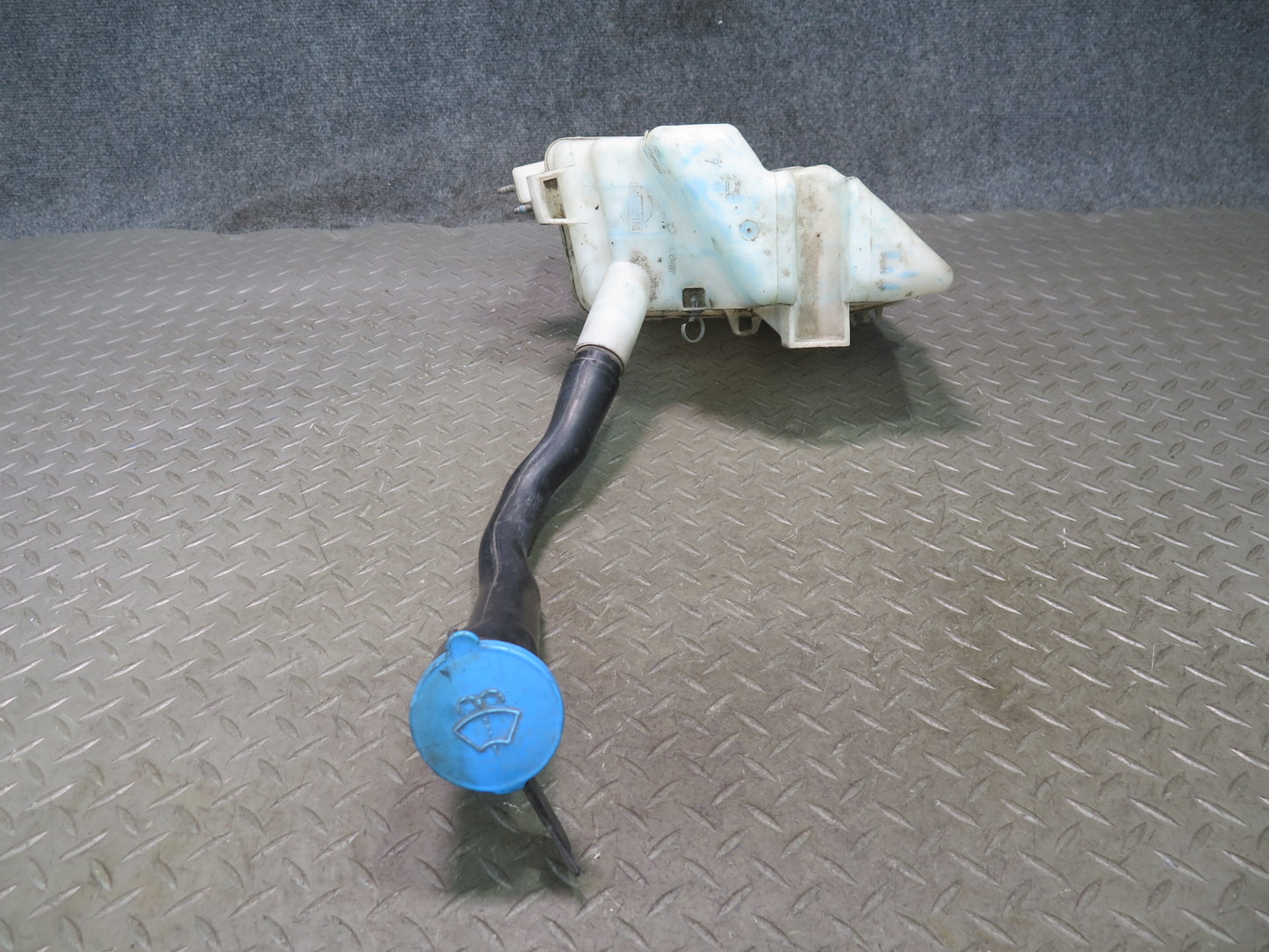 03-06 Nissan Z33 350Z Windshield Wiper Washer Fluid Reservoir w Neck & Pump OEM