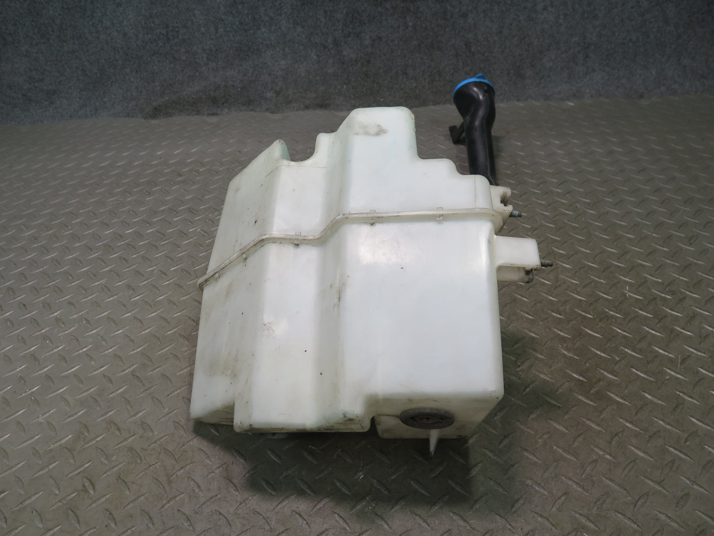 03-06 Nissan Z33 350Z Windshield Wiper Washer Fluid Reservoir w Neck & Pump OEM