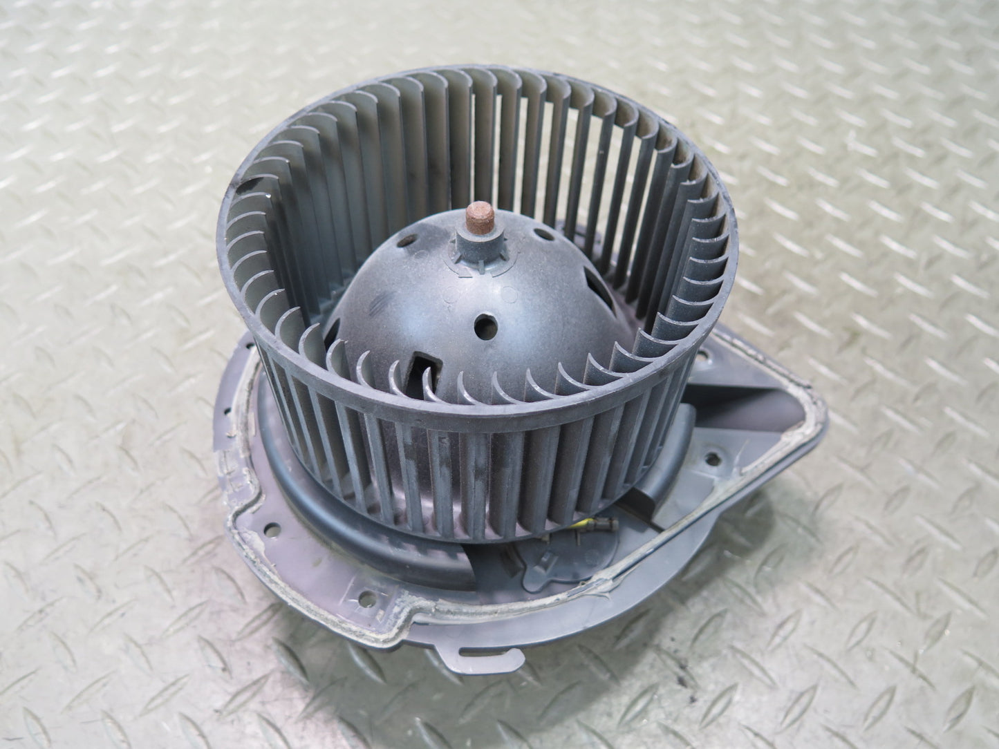 99-03 VW Eurovan T4 A/C Heater Blower Motor Fan w Resistor OEM
