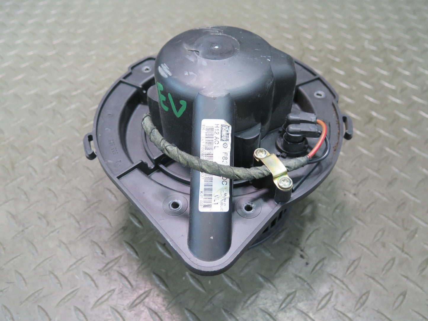 99-03 VW Eurovan T4 A/C Heater Blower Motor Fan w Resistor OEM