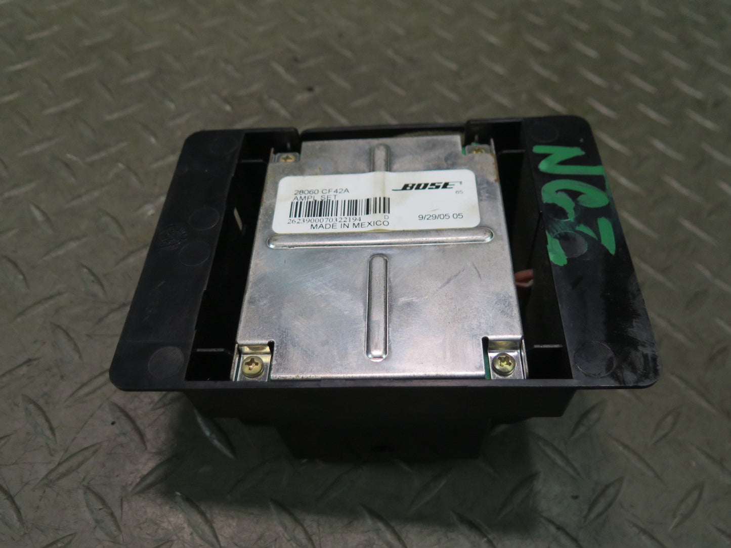 03-08 Nissan Z33 350Z Bose Subwoofer Audio Amplifier AMP 28060-CF42A OEM