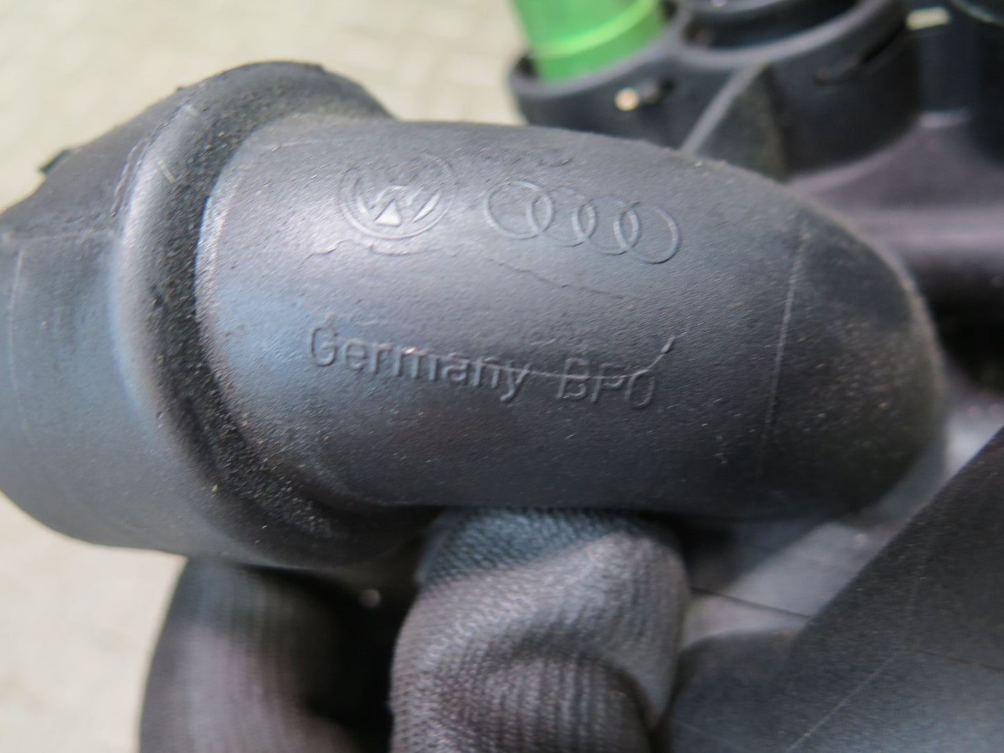 01-03 VW Eurovan T4 2.8L Engine Thermostat Housing 021121117B OEM