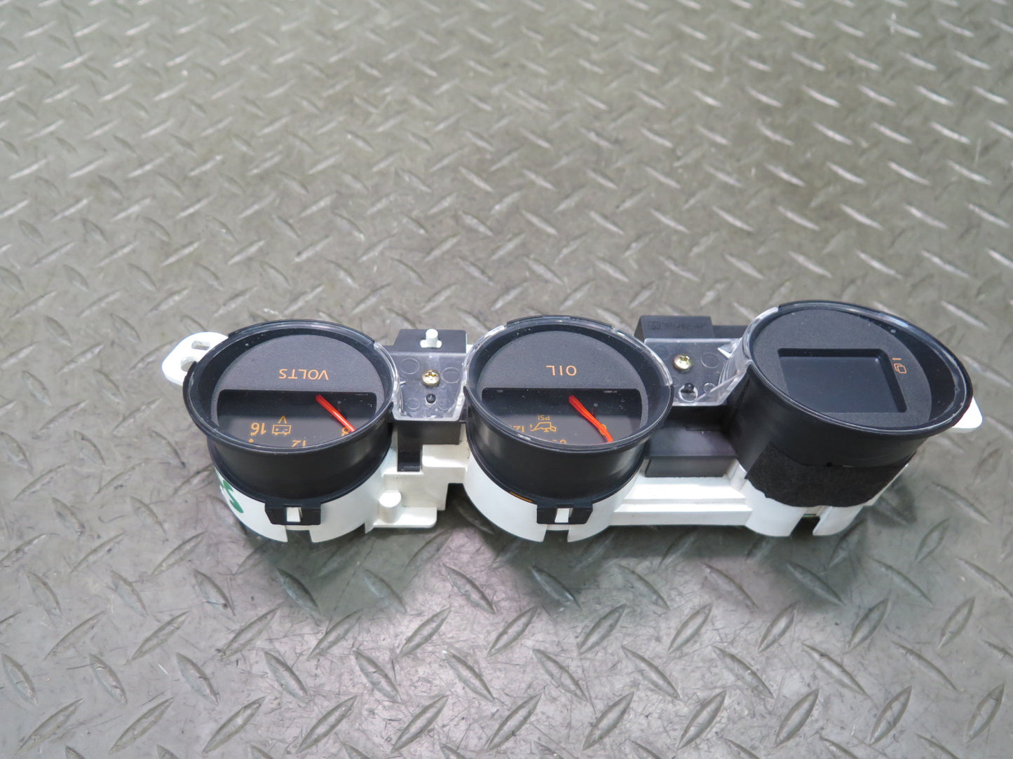 06-08 Nissan Z33 350Z Dash Oil Volt Information Gauge OEM