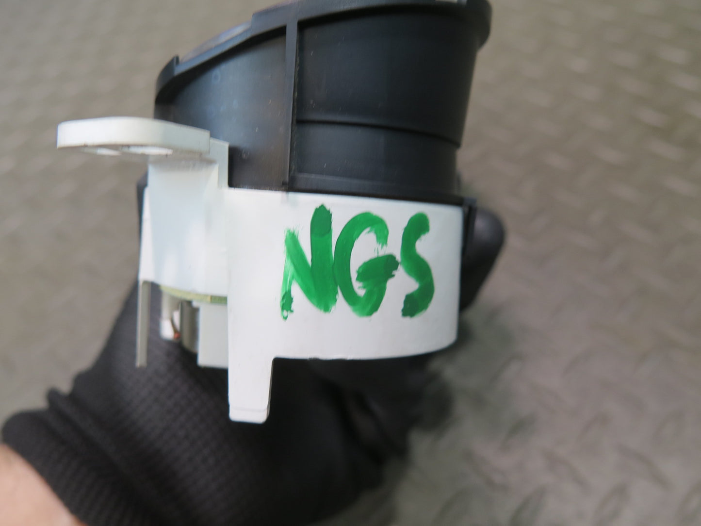 06-08 Nissan Z33 350Z Dash Oil Volt Information Gauge OEM