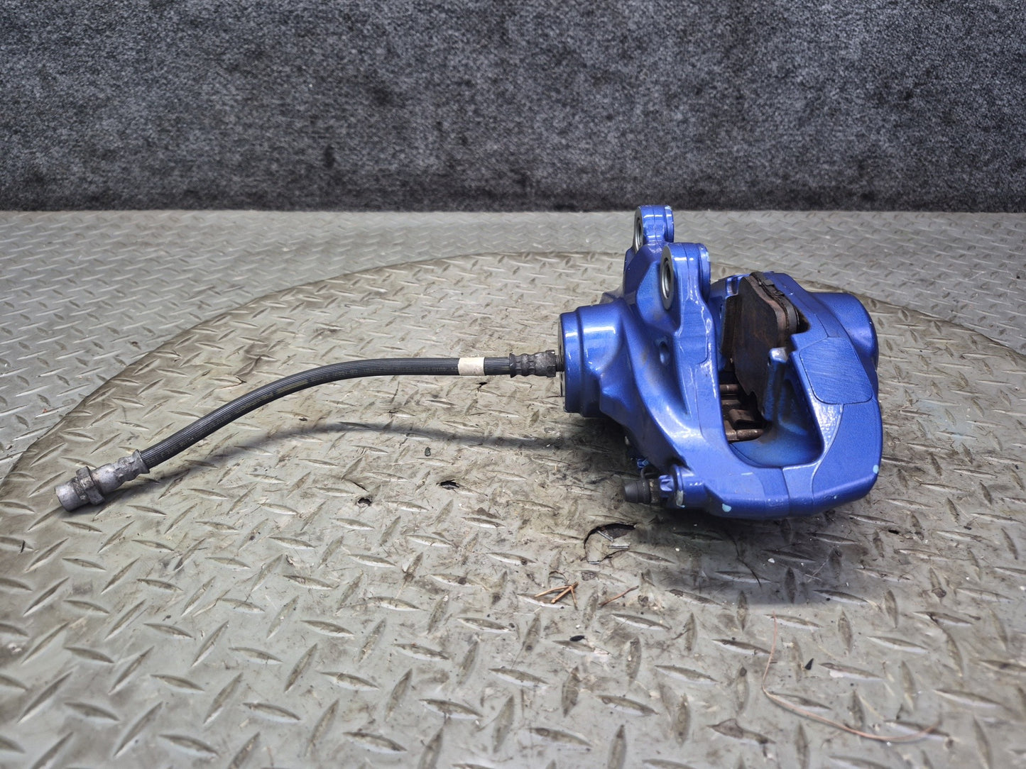 2015-2020 BMW F80 F82 F83 M4 M3 Rear Left Right Side Brake Caliper Set