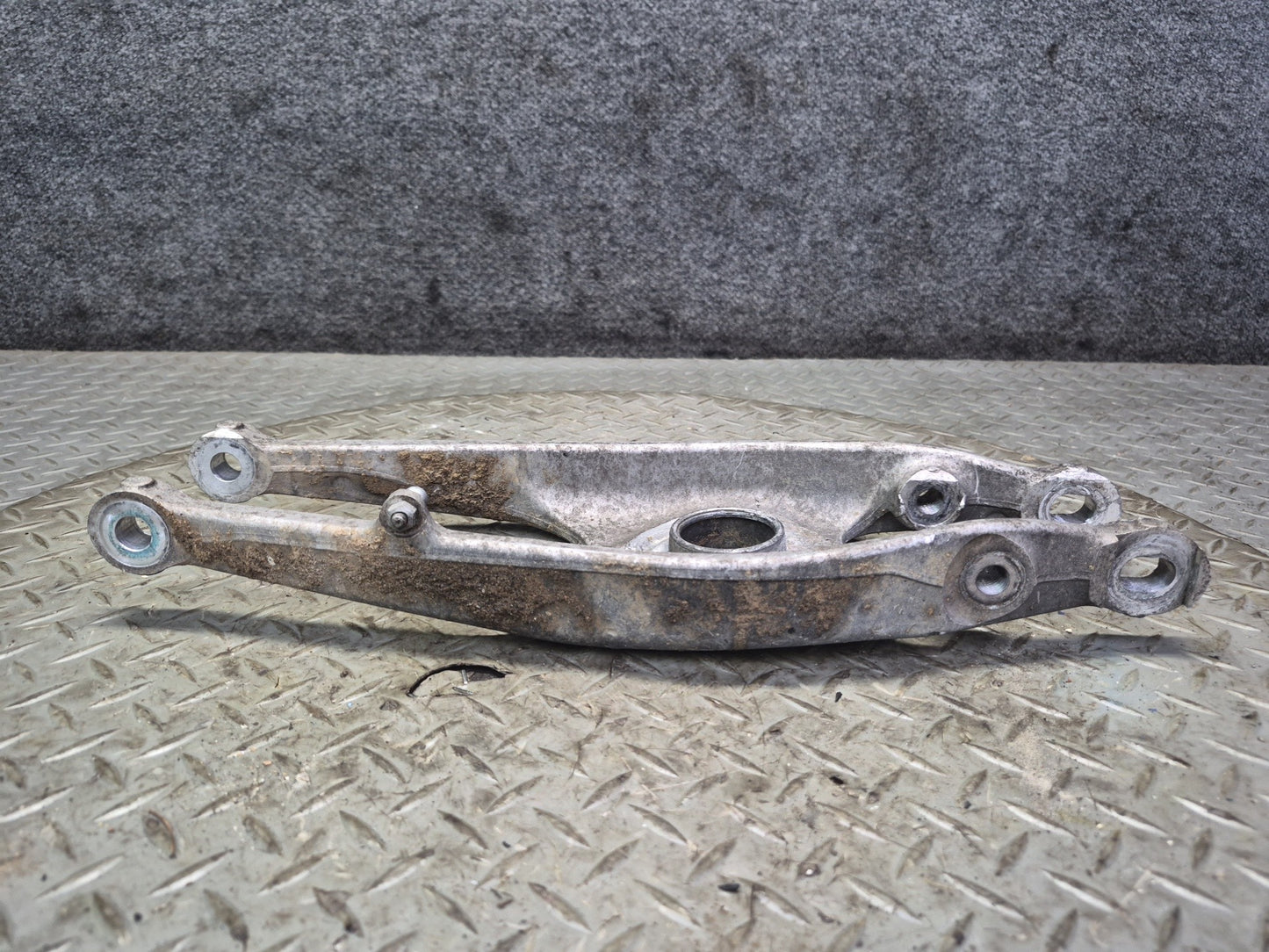 2015-2020 BMW F80 F82 F83 M4 M3 Rear Left Side Upper & Lower Control Arm Set