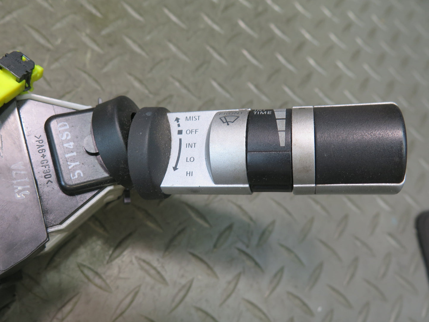 03-09 Nissan Z33 350Z Steering Column Turn Signal & Wiper Switch OEM