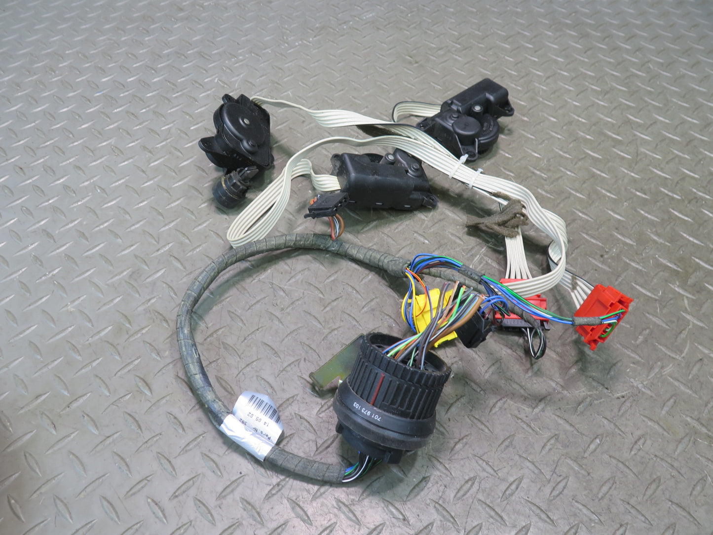 99-03 VW Eurovan T4 A/C Heater Flap Door Actuator Motor Wiring Set OEM