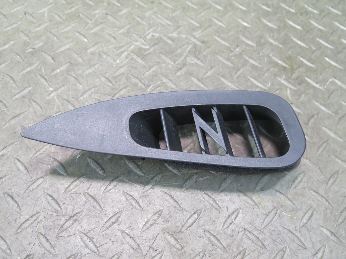 03-09 Nissan Z33 350Z Set of 2 Dash Front Left & Right A/C Air Vent OEM
