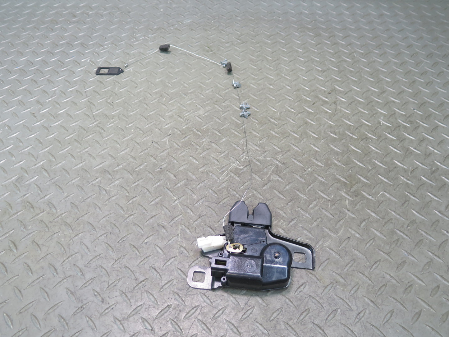 04-09 Nissan Z33 350Z Convertible Set of 2 Left & Right TOP Roof Lock Latch OEM