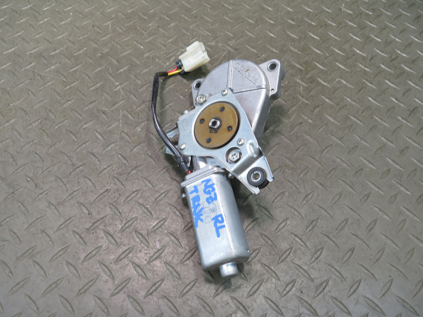 04-09 Nissan Z33 350Z Convertible Set of 2 TOP Roof Rear Motor Drive Unit OEM
