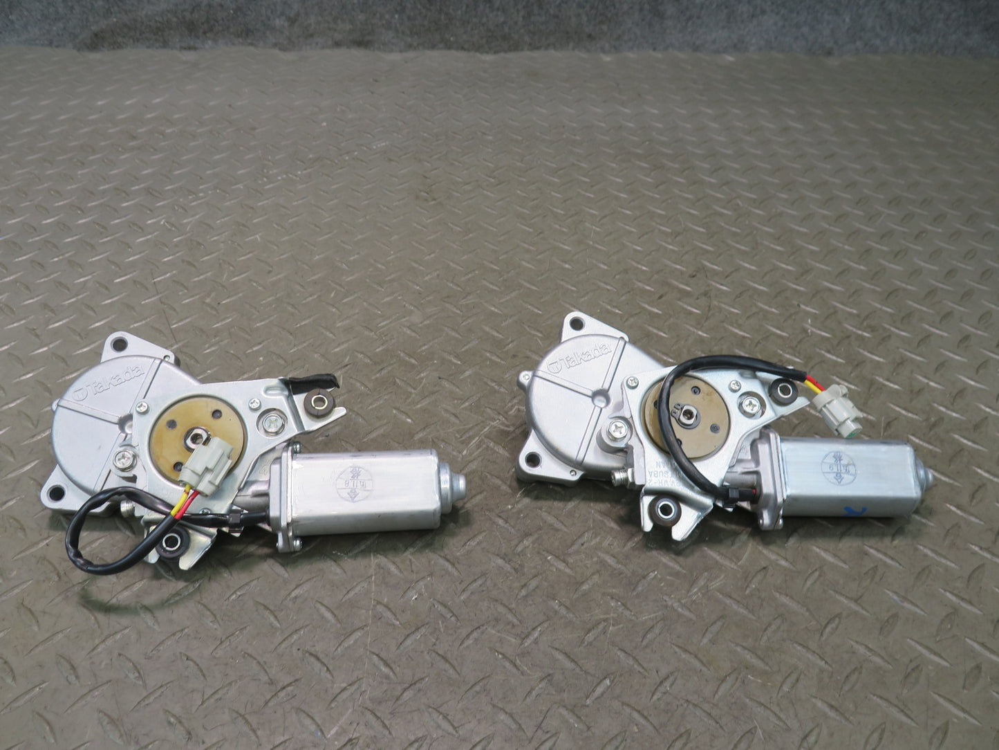 04-09 Nissan Z33 350Z Convertible Set of 2 TOP Roof Lift Motor Drive Unit OEM