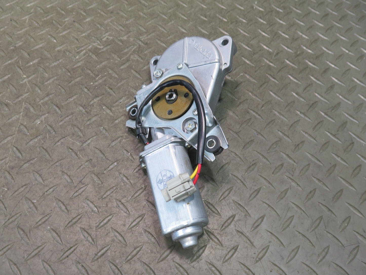 04-09 Nissan Z33 350Z Convertible Set of 2 TOP Roof Lift Motor Drive Unit OEM